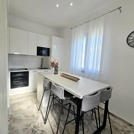 Adam Apartment Stobrec