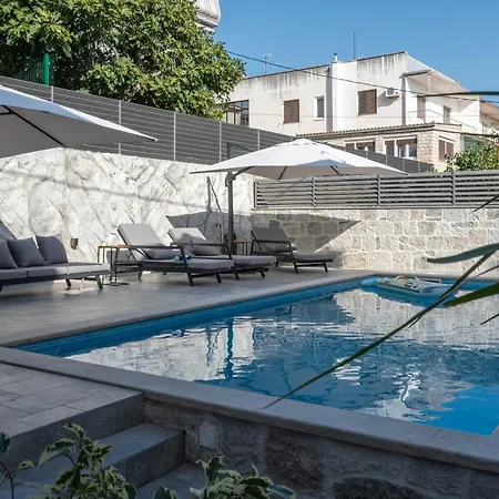 Apartament Adam *